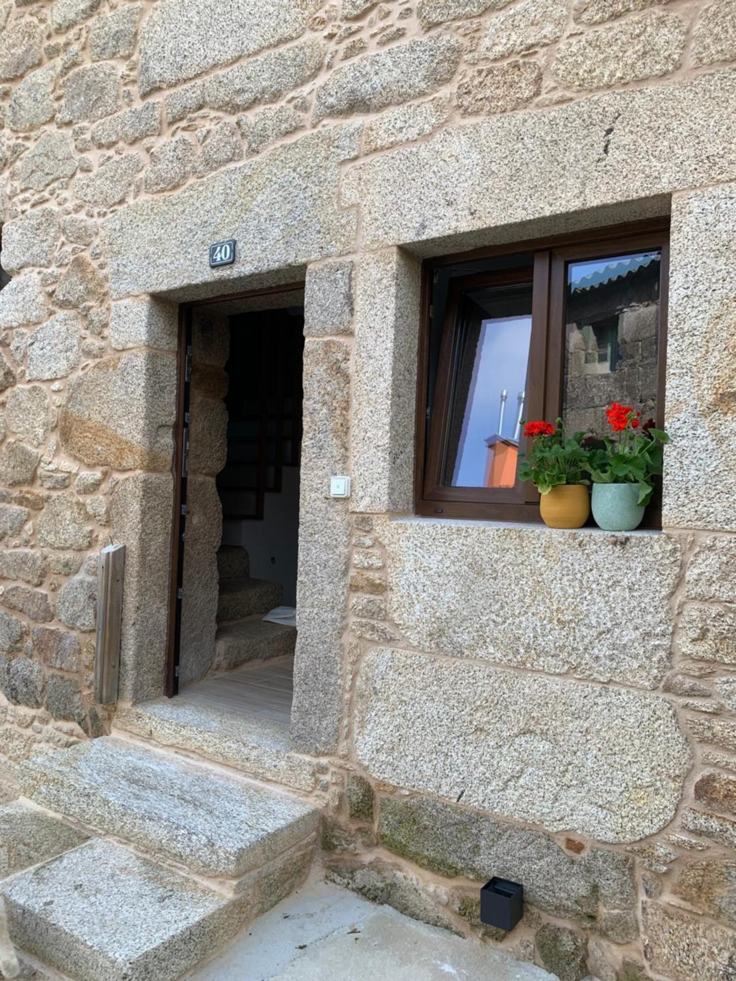 Casa A Pracina, Playa De Soesto Villa Laxe Exterior photo